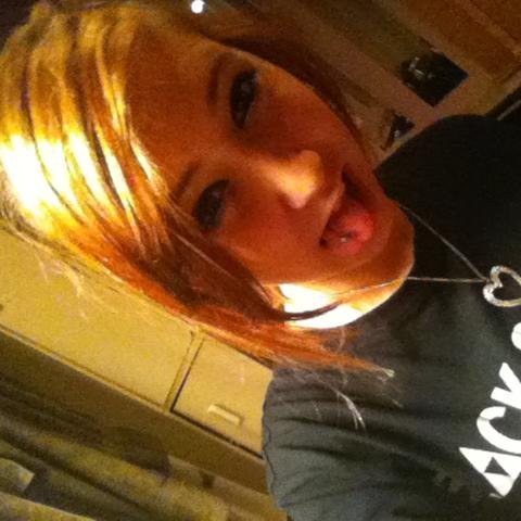 MarijiuanaSteph's profile picture. kik:MarijiuanaStephy       Snapchat: Stephguy1997