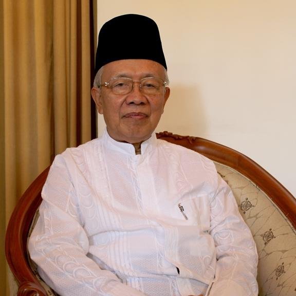 Ketum MUI Kota Bdg I Ketum Yys UNISBA I Pembimbing Utama Safari Suci (http://t.co/R4HL12NOuO) I Ketua Dewan Pembina Sinergi Foundation @sinergiID