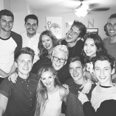 ytcompliment's profile picture. dm me your compliments to other fans! everything is kept anonymous.