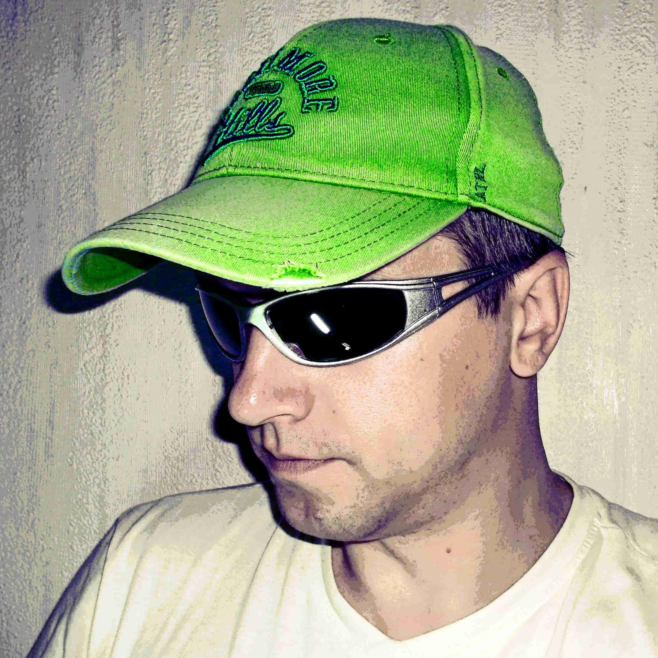 TerenceRay909's profile picture. THERE IS A OSCILLATION IN EVERYONE.