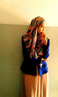 Tee_tiityk's profile picture. (L.A., Students of English Education Department) (family, friends, writing, music, shopping)