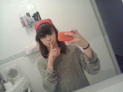 I love IM5*, Emblem3, R5, FAH, 5SOS, imagin dragons, three days grace... The're great! Follow me i follow back