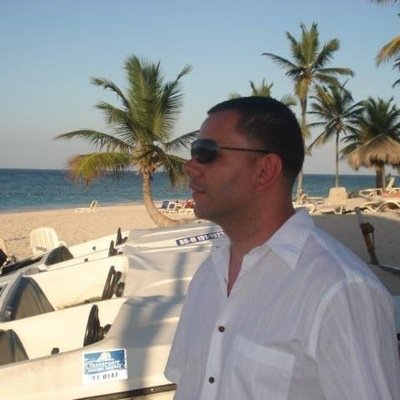 vicnegronjr's profile picture. 