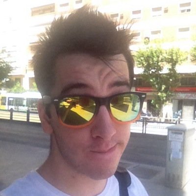 AlexTtwittea's profile picture. Desafiando la vida día a día