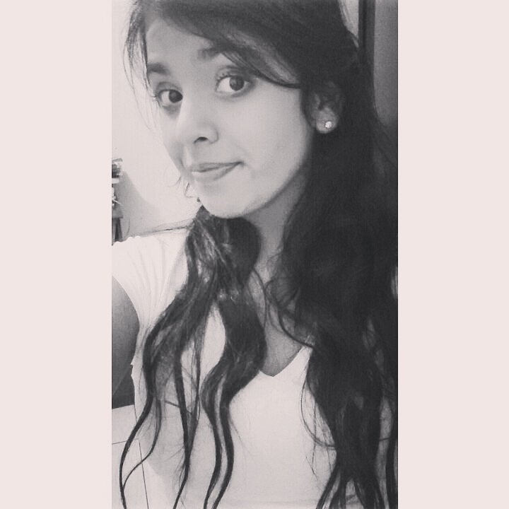 Nunca deixe ninguém insistir que você não sabe e pode conseguir, não desista de nunca desistir  ♫