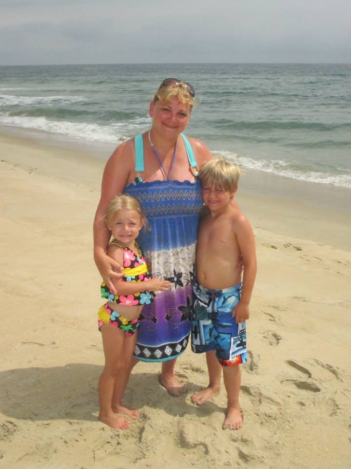 English Teacher at DMHS, mother of 2, loves the country life, animals, friends, and all my family.