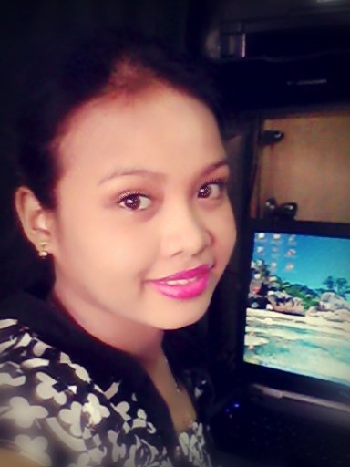 Bookworm.  18. Philippines. Music Enthusiast
--
I live to make Music and to Rock your World!

Eventhough i suck at singing, i still do love to sing :)