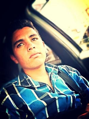 (¸.•´ (¸.•´ .•´ ♥El dinero hace personas ricas, el conocimiento hace personas sabias, pero la humildad hace grandes personas.¸¸♥-•-(¸.•´ (