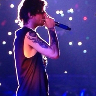 My name is Kristie. My twitter goal is to have Louis Tomlinson notice my existance and press the follow button just below here ❤️Wattpad: TogetherLikeTwoShips❤️