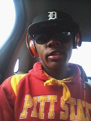 DreeyHargrove's profile picture. #basketball #rapping#boxing