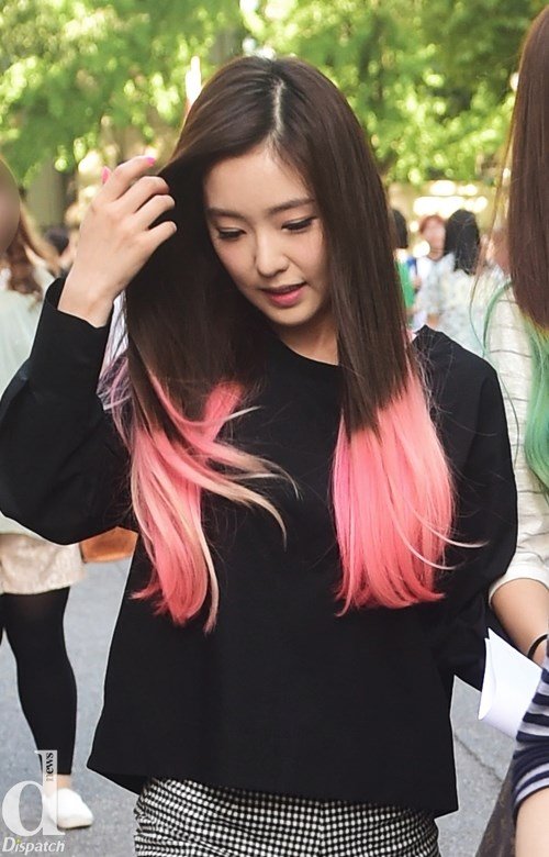 Parody Account of Red Velvet's Leader Irene (아이린)