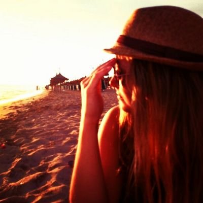 ShariVermeulen's profile picture. 