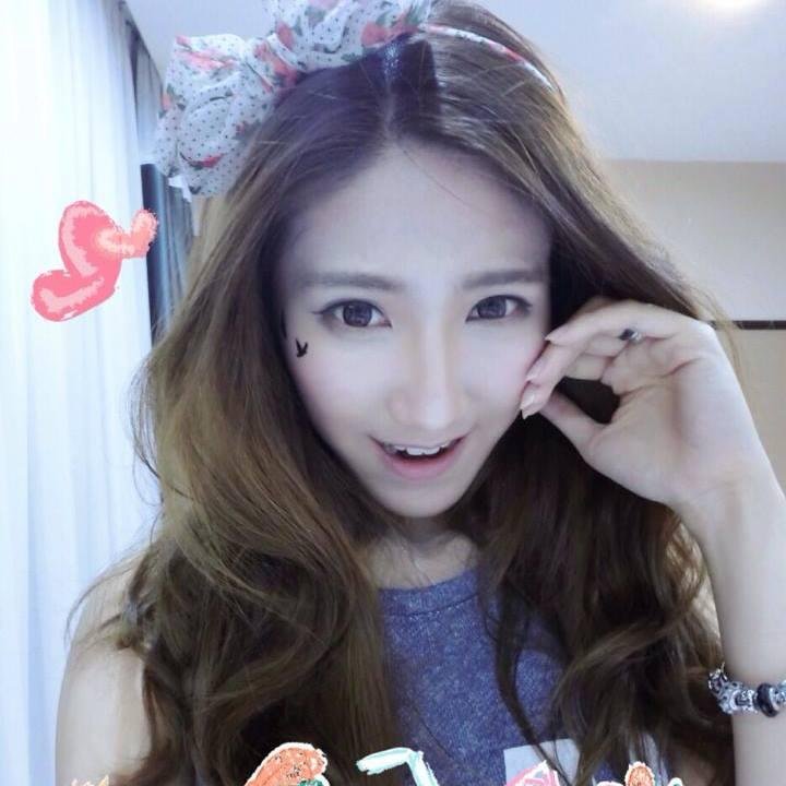 abrilmoscow's profile picture. Artist