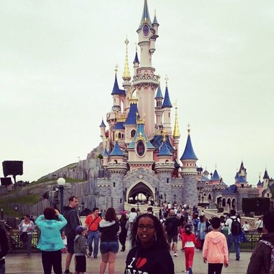 fouziyaloves's profile picture. Voor zolang als ik leef geloof ik in me eigen weg. ' love raymon