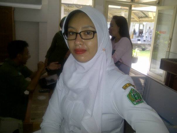 Bidan Cantikk dan baik Hati