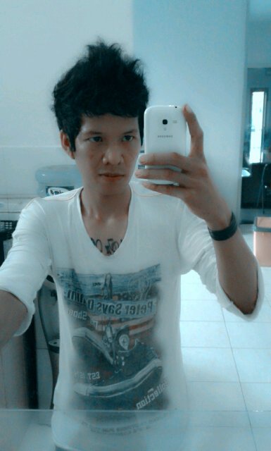 JarotMarkot's profile picture. 