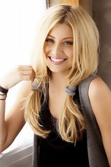 You only live once, but if you do it right, once is enough. [[Sam's Twin Sister ]] [[Transformers RP]][[FC: aly michalka]] 