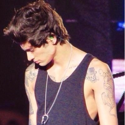 follow @90NiallJ  i gave you a free follow!!!!!!!!!!!!