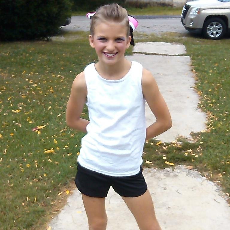 EmmaCheerFlyer's profile picture. My name is Emma. I am a 12 years old former member of the BND Extreme All-Star Cheer Team and Country Music Expert! #flyers Love Singing, Dancing and Christ.