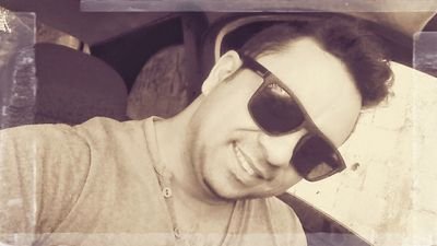 cantor e compositor da musica gospel /3588124100