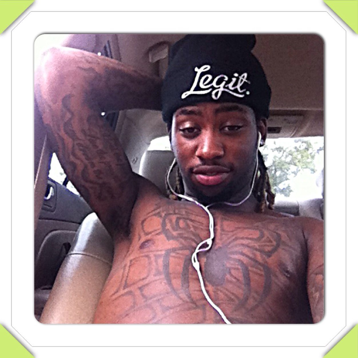Use to Play basketball for Bunker Hill Community College in Boston Massachusetts but DC and Kville raised me i been threw alot #Solo #single #respect all i know