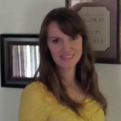 I'm a mom to 4, wife to 1, and nurse to many.
