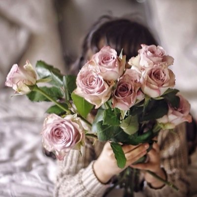 قد يتخلى گل شئ عنك ويبقى معك اللہ فگن مع اللہ يبقى گل شئ معك ..♡