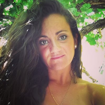 Jenn26_gr's profile picture. 