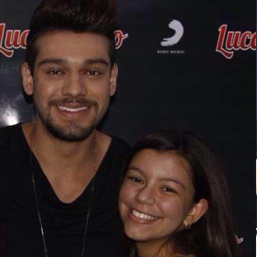 'e se eu te der um beijo?' 'te dou outro ué!' @lucaslucco ❤️