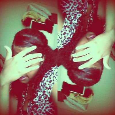 Nayeliz8's profile picture. 