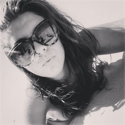 Sonreír en medio de besos, besar en medio de sonrisas.