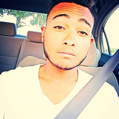 Living life to the fullest!!
Proud Father| May 24| Graduated| Money| Car| Single
