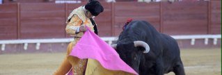 De la PUEBLA DEL RIO y matador de toros.  cuenta no real.