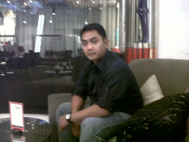 andreriawan's profile picture. 