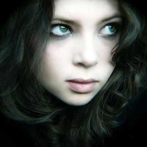 Princess of Jotunheim || my parents @Mrvl_Amora & @LostSoulJotun || beautiful as my mother, mischievous as my father, I can be sweet but don't mess with me #OC