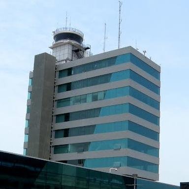 Información del Aeropuerto Internacional Jorge Chávez SPJC-LIM. 8vo en pasajeros en Latinoamerica: 17.576.000 apróx. Av. Elmer Faucett, Callao Tel (511) 5173100