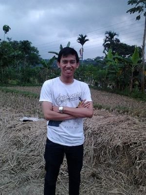 rizkyyq's profile picture. I ♡ اَللّهِ SWT & Nabi Muhammad SAW • Sayang mama dan papa • The best group @sepulas @AUS_628 • The jakmania Pademangan - @iinsyamsiahhh :*