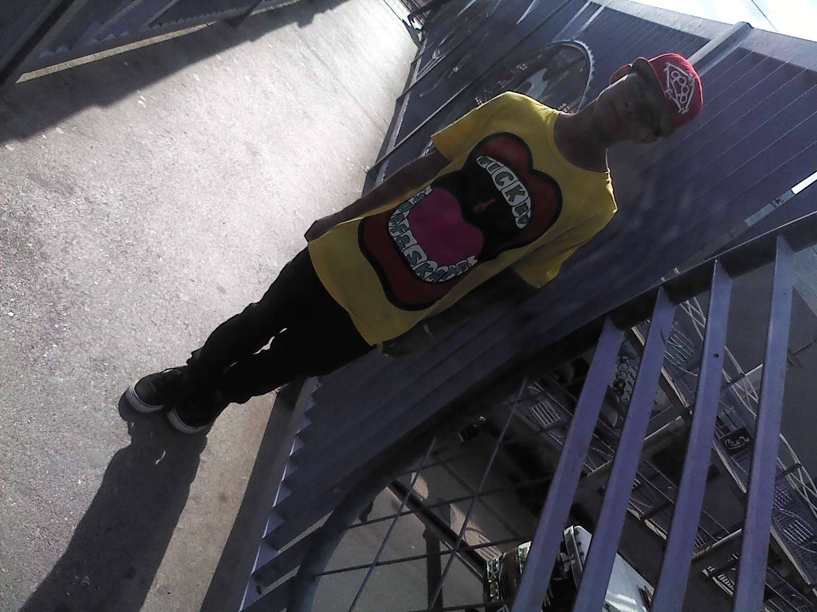 @Young,Wild&Free--_--Libre Albeldrio--Solo voy en busca de placer_@WEED_/\_I Walk of the left hand...!!!