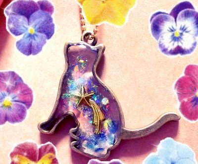 音楽、雑貨、ハンドメイド【いつでも♪ワクワクドキドキVvしていたい】YUI/Tommy/チェリブロ
◆銀魂/荒川/マクF/妖狐×SS/男日/坂本ですが？/防衛部etc 
フォロ気まぐれ 気分屋 ふぁぼり魔すいません🙏突然リプします＞＜ Twitter過激派。TRG♪スケートHY❄ラライチ☆❤️💜💙💛💚×20