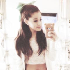 Arianamyoreo's profile picture. 