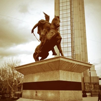 MustafaMergim's profile picture. Allah is one:)