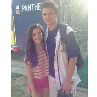 Hey guys its nolan in a realationship with @bmhylandxoo i love her