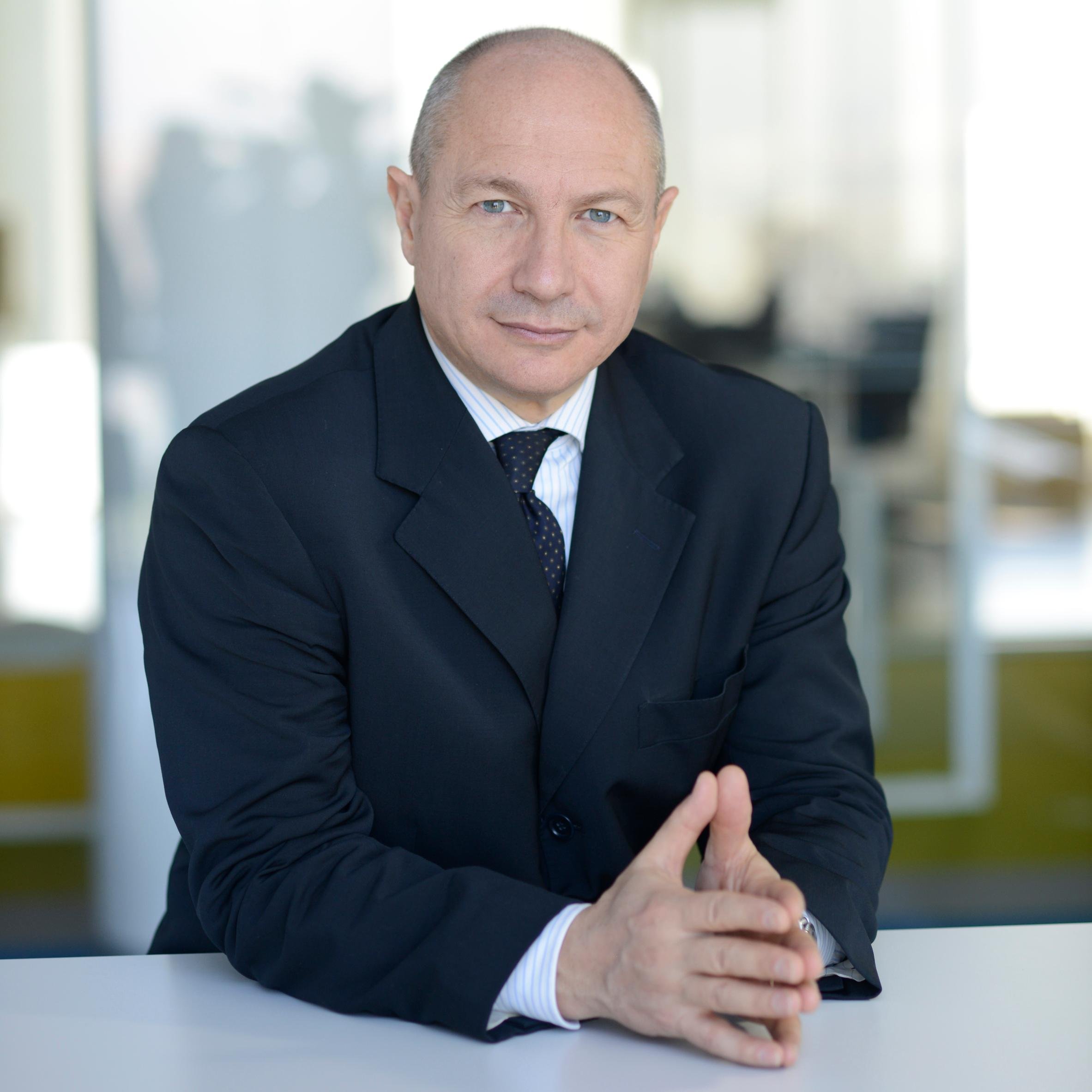 M_Cavazzana's profile picture. Il mare non è mai stato amico dell’uomo. Tutt’al più è stato complice della sua irrequietezza.
(Joseph Conrad)