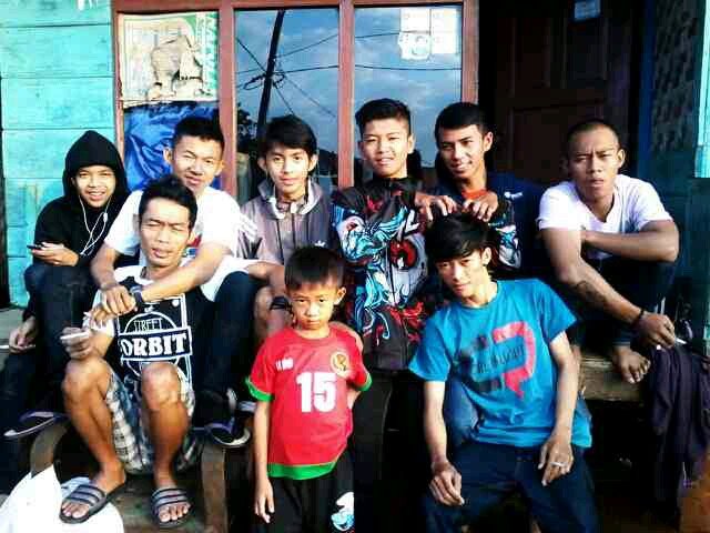 UniloT_Family's profile picture. eat clubbing cornering !!! be happy