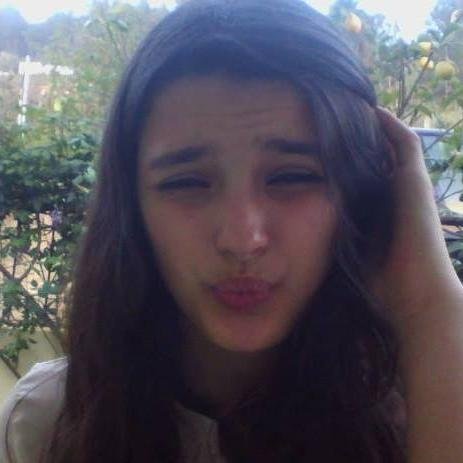 Manifofi's profile picture. 14 anos de pura fofura / Sou crazyy quer dizer que sou divertida :3 / Amo chocolate preto humm/ Amo minha familia 3...