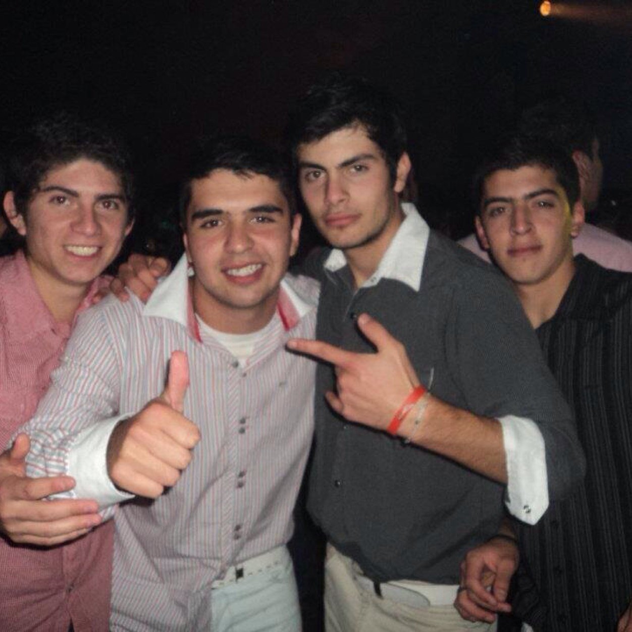 Ingeniero Mecánico. IPN. Futbol. Amigos.
