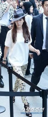 Queen4ever0505's profile picture. جواهر         ملكه          أربعينيه