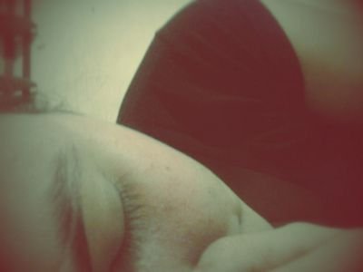 Soy una romántica compulsiva,con  amor hacia mis familiares y amigos con  Dios en mi centro vivo mi vida ♡♥-snap:Manu_lopez =Whap:+595971372017- '♏'