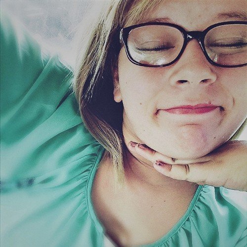 taylorlynnr123's profile picture. Oh,hey bae   ♥6/27/14♥I will extol the lord;his praise will always be on my lips