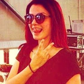 Se io sono su questo palco a cantare e voi siete qui per me, io non conto più di voi, io sono come voi...Annalisa